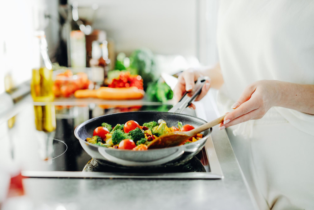 Masak Sendiri Tapi Masih Bisa Keracunan? Mungkin Kamu Lupa 5 Hal Ini